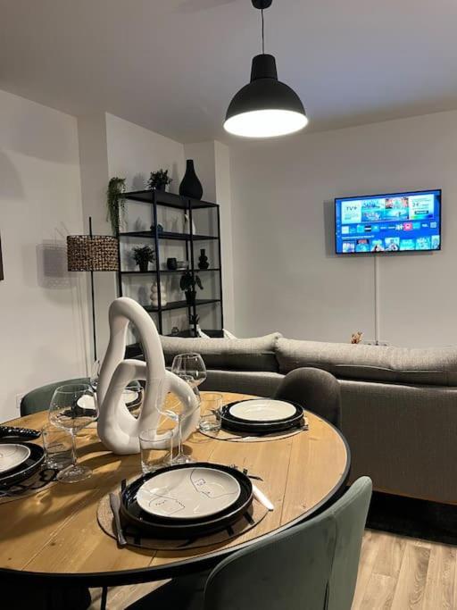 T3 Moderne - Proche Tram - Parking Prive Apartment Angers Luaran gambar